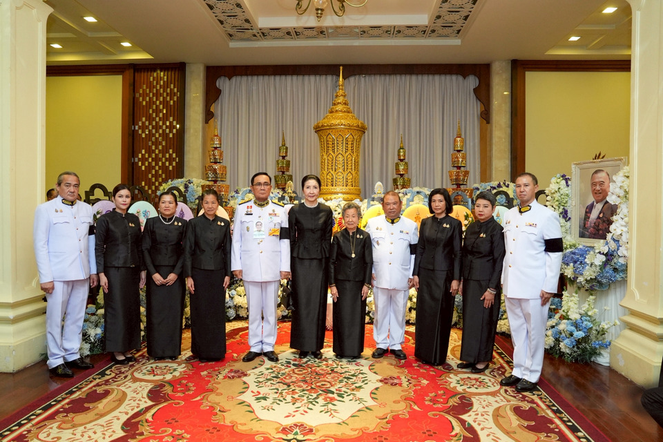 พิธีสวดพระอภิธรรม นพ.ปราเสริฐ ปราสาททองโอสถ