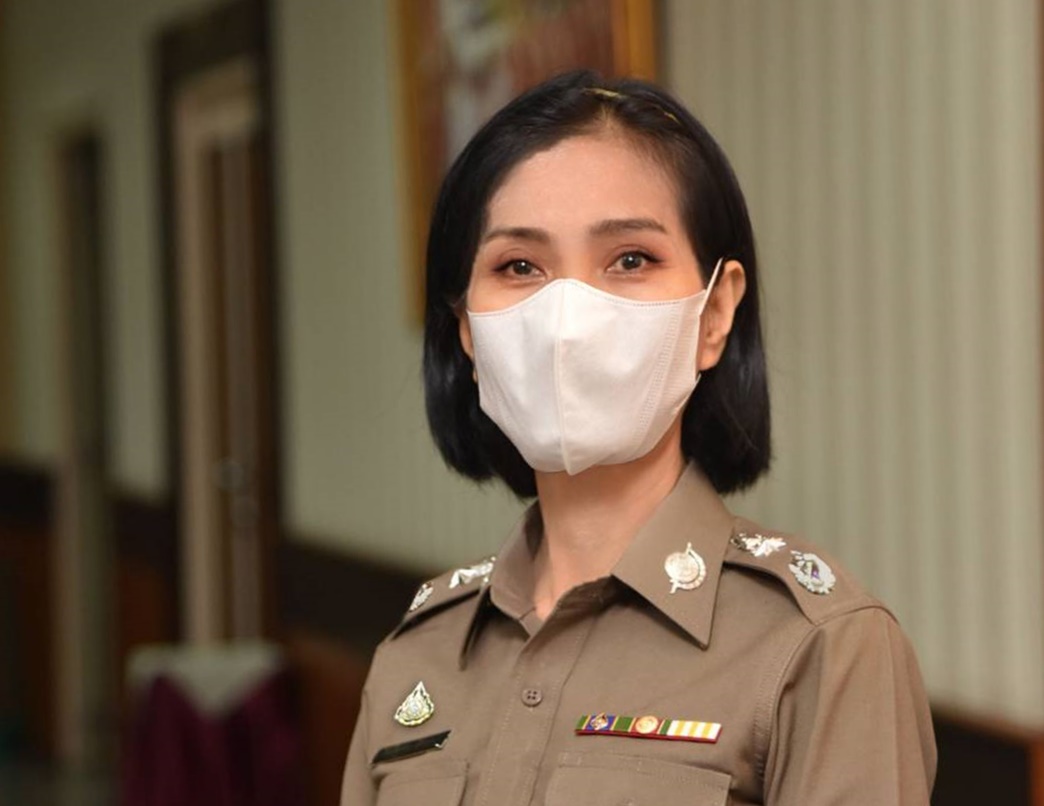 ตร. ย้ำผู้ใช้รถใช้ถนนยึดกฎจราจร เอื้อเฟื้อ "นร- นักศึกษา" ข้ามถนนหน้าโรงเรียน 