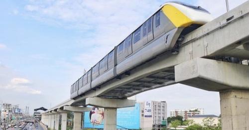 รถไฟฟ้าสายสีเหลืองขัดข้อง ปรับรูปแบบเดินรถ ผู้โดยสารตกค้างอื้อ