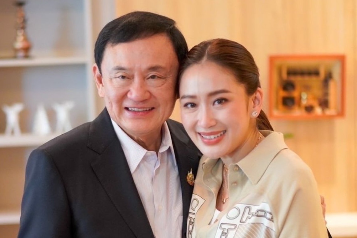 "เทพไท" ชี้ 3 คดีร้อน "ทักษิณ - อุ๊งอิ๊ง" ลุ้นรอดเพียง 1 คดี สั่นสะเทือนการเมืองไทย
