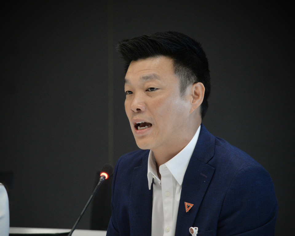 “ณัฐพงษ์” แถลงปมปักใต้ 51 จุด จี้รัฐบาลรื้อระบบข่าวกรอง-เดินหน้าสันติภาพ ยัน สส.พรรคประชาชน ทำหน้าที่สะท้อนความจริง ไร้เจตนาเบี่ยงประเด็น