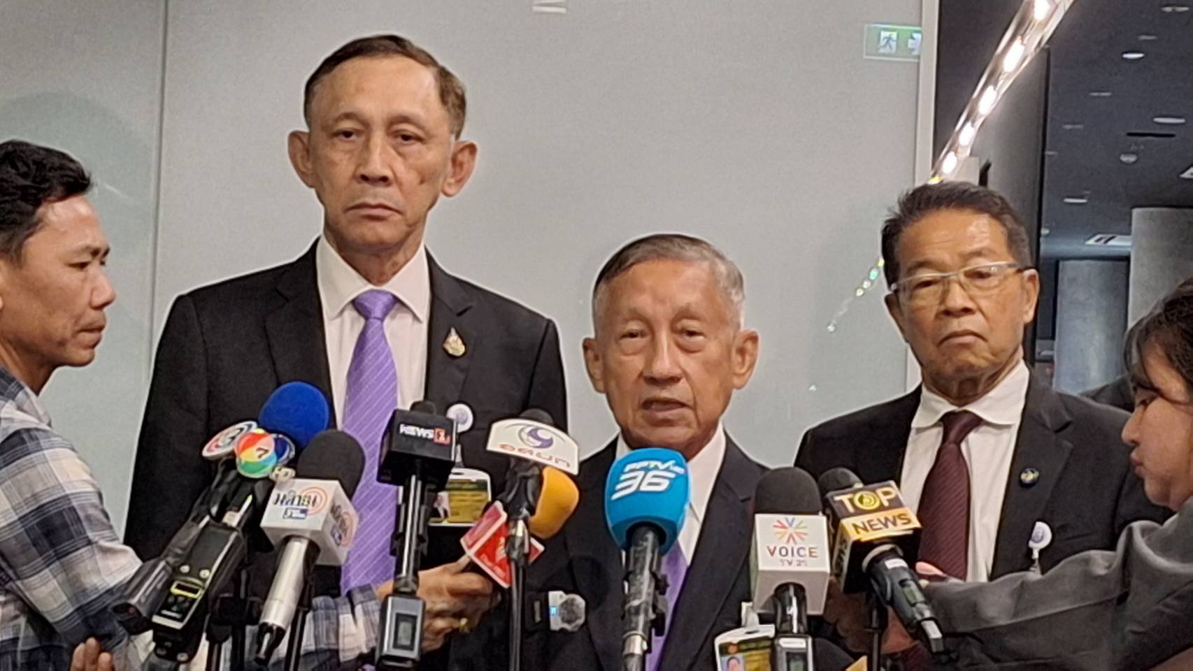 “กมธ.ไอซีที” วุฒิฯ ชง “สำนักนายกฯ -ปปช.-ผู้ตรวจการฯ” ตรวจสอบ พบตั้ง "เลขาฯกสทช." ผิดปกติล่าช้าเกือบ 4 ปี
