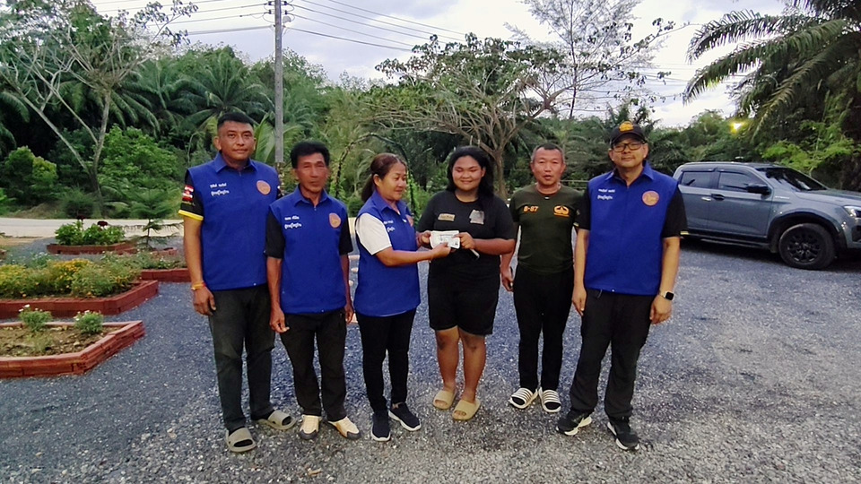 ชื่นชม!! ผู้ใหญ่บ้านพังงา เก็บกระเป๋าสตางค์นักเรียน เงินครบทุกบาทรีบส่งคืน
