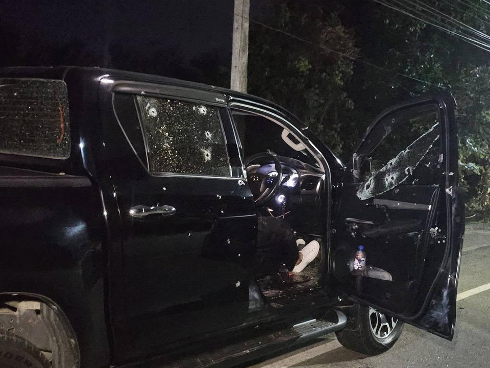 คนร้ายลอบยิงปลัดอำเภอจะแนะ เสียชีวิตพร้อมผู้ติดตาม 1 ราย สะท้อนความรุนแรงไม่เลือกเป้า