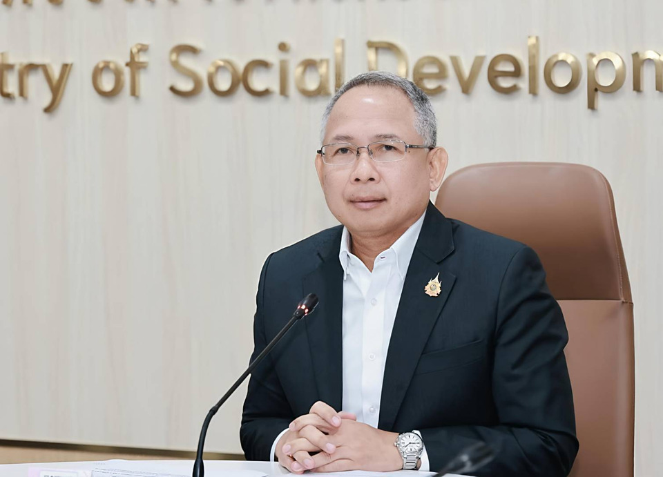 พม.เร่งเยียวยาจิตใจ ผู้รับผลกระทบจากเหตุเครนถล่มทับรถไฟ