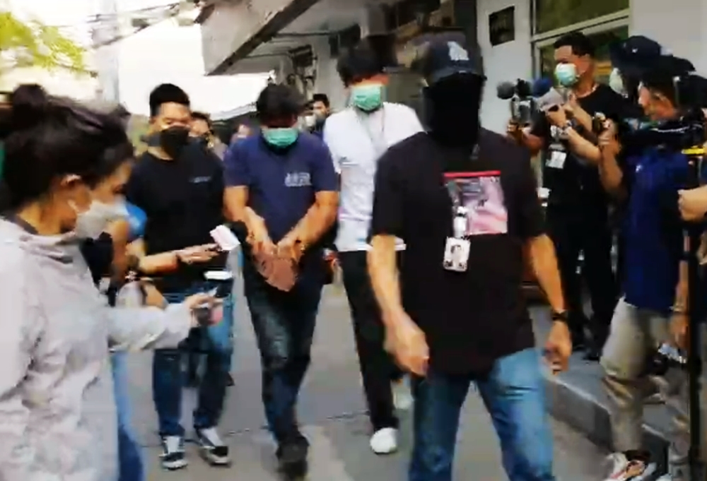 ตร.สอบเครียด 4 ผู้ต้องหา คดีอาสากู้ภัยฯทะเลาะกัน เร่งล่าอีก 5 รายยังหลบหนี 