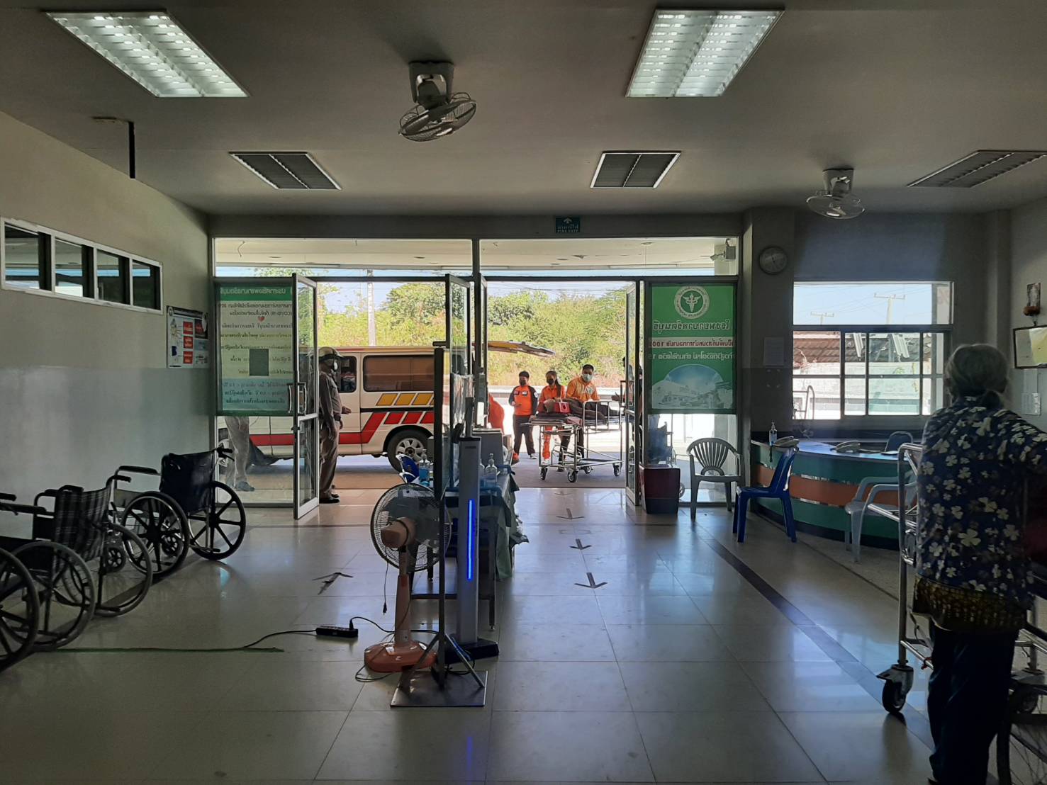 ตร.ซ้อมแผนเผชิญเหตุจนแตกตื่นทั้งรพ.  นึกว่ากลุ่มนักศึกษายกพวกตีกัน