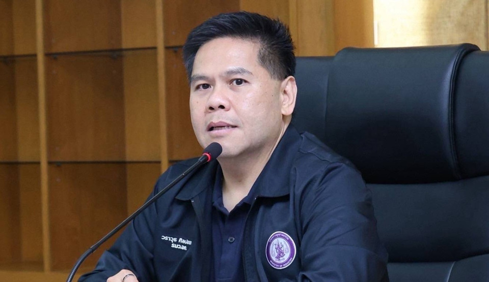 “วราวุธ” สั่งตั้ง “ศูนย์อุตสาหกรรมรวมใจ” เร่งฟื้นฟูน่านหลังน้ำลด ช่วยประชาชน–ผู้ประกอบการ