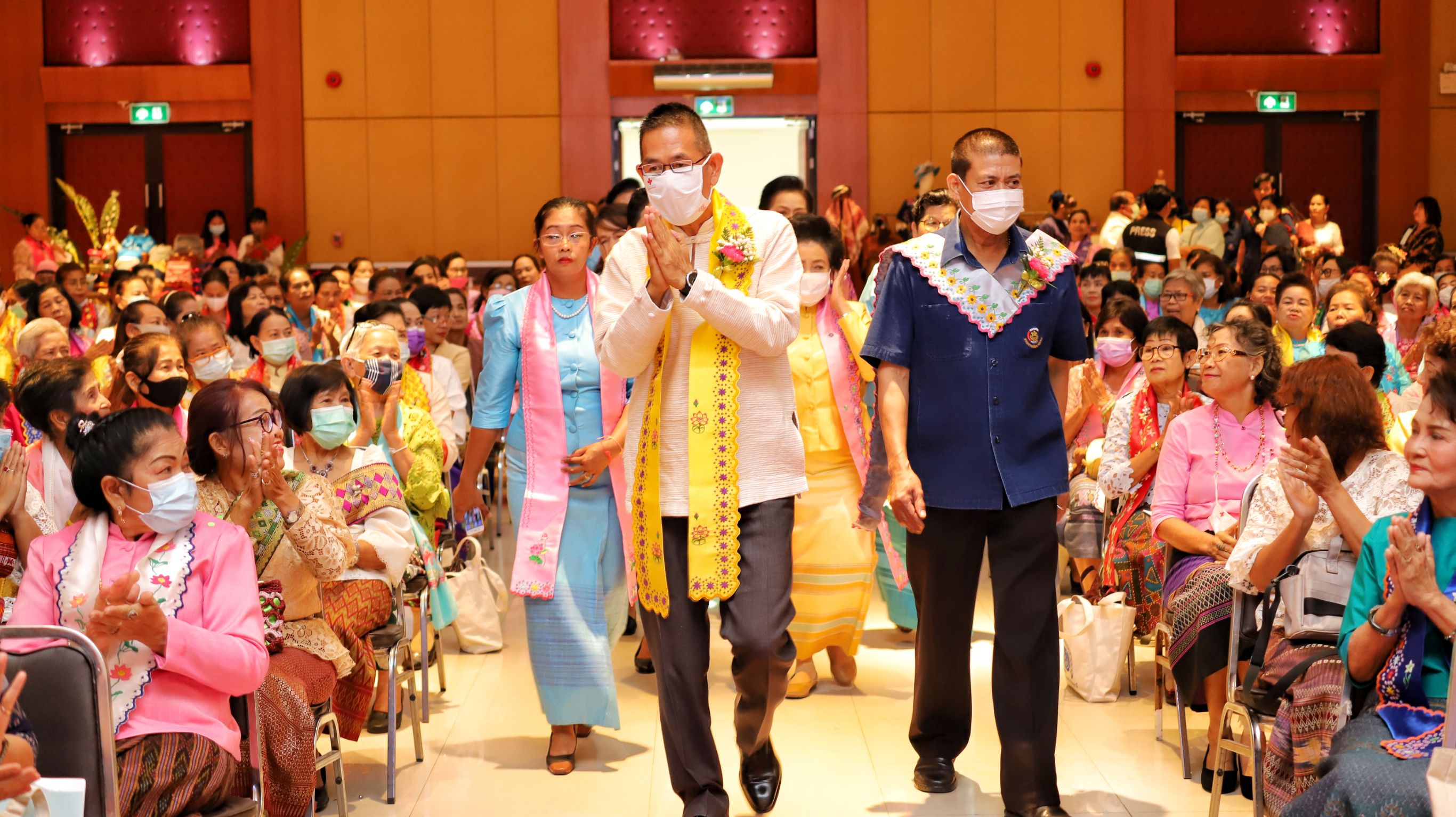 ผู้ว่าฯปทุมธานี เปิดโครงการเสริมสร้างศักยภาพสตรีในการดำรงชีวิตตามหลักปรัชญาของเศรษฐกิจพอเพียง