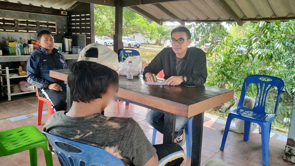 จับแล้ว! วัยรุ่น 16 ปี ใจกล้าปีนห้องน้ำลักทรัพย์ร้านก๋วยเตี๋ยวซ้ำหลายครั้ง