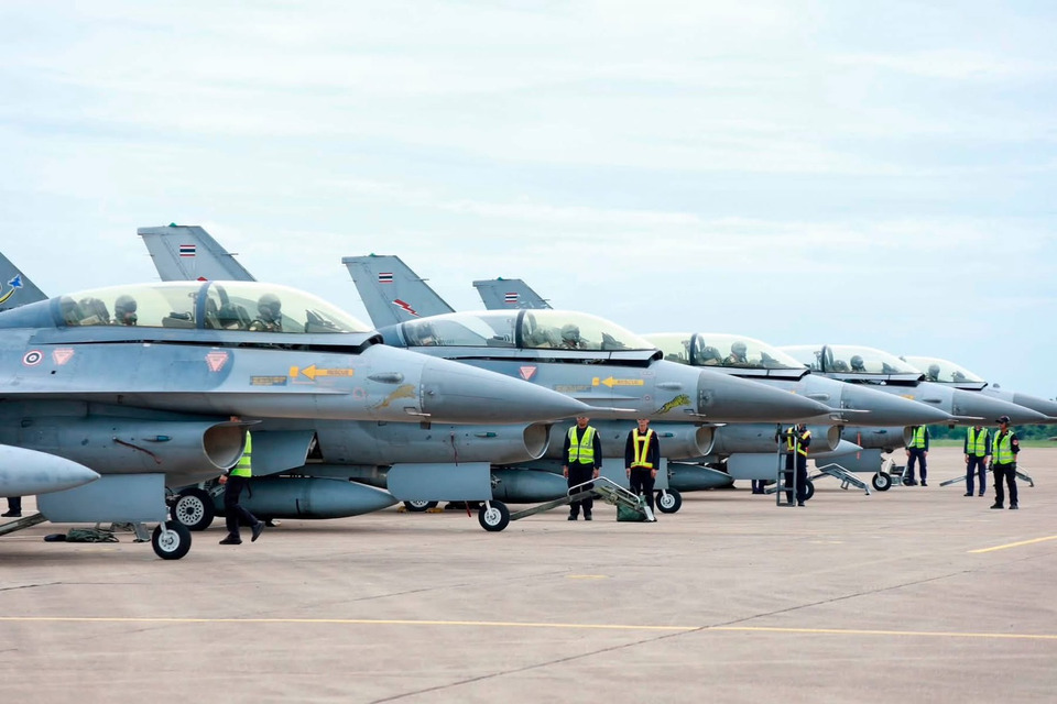 เปิดตัว 7 นักรบทัพฟ้า! F-16 กองบิน 1 พิชิต 1,000 ชั่วโมงบิน จับตา "อนุทิน" บุกตรวจเยี่ยม 14 ส.ค. หลังพับแผนบิน F-16 ปมดราม่า