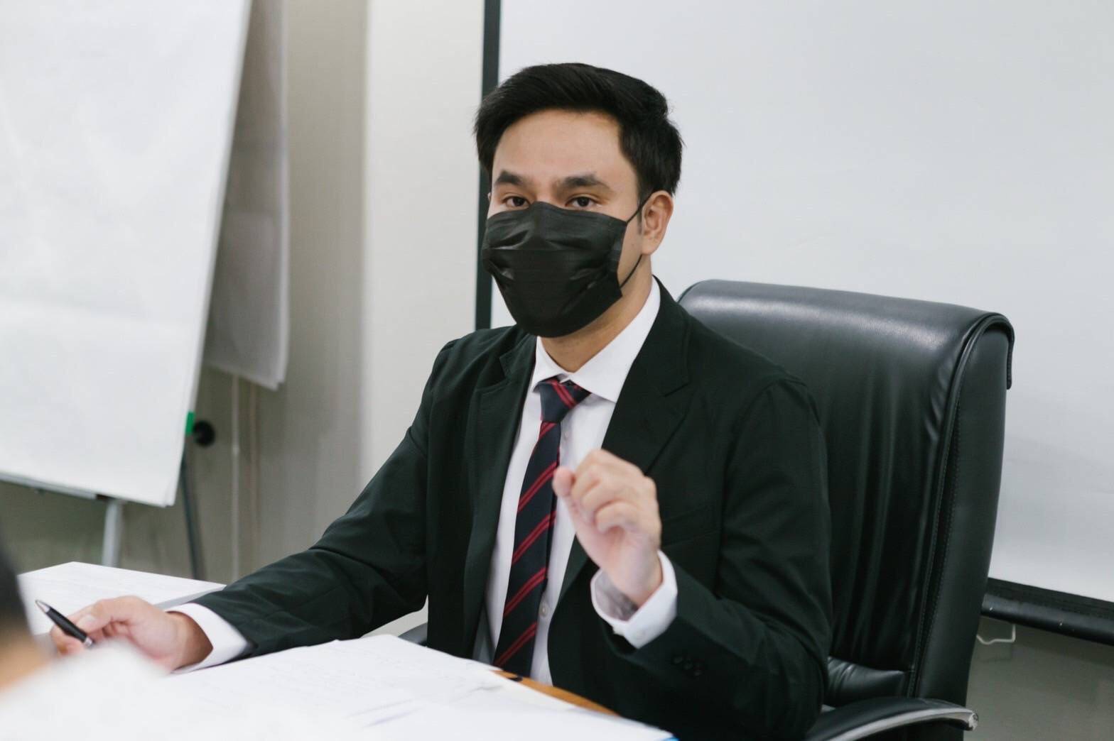 "หัวหน้าพรรคแนวทางใหม่" ถล่มยับ "พาณิชย์-เกษตร" ในมือปชป.ไม่มีน้ำยาแก้ปัญหา เชื่อเอื้อปย.คนรวย