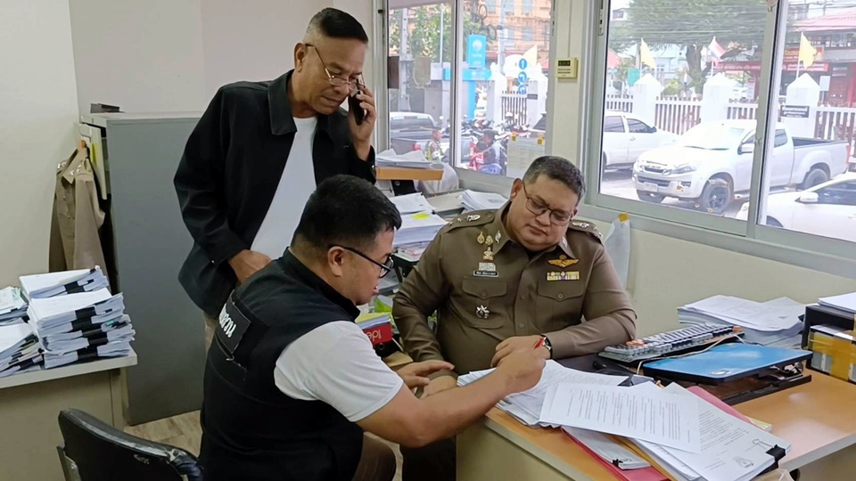 รวบสาวโพสต์ขู่ครู รร.อนุบาลราชบุรี ปมทำเสื้อกีฬาสีไม่ทัน อ้างสารทจีน จนโรงเรียนสั่งปิด 3 วัน
