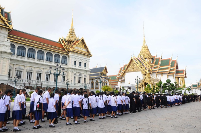 พสกนิกรเข้าถวายสักการะพระบรมศพ วันที่ 21 กันยายน 60 (ประมวลภาพ)