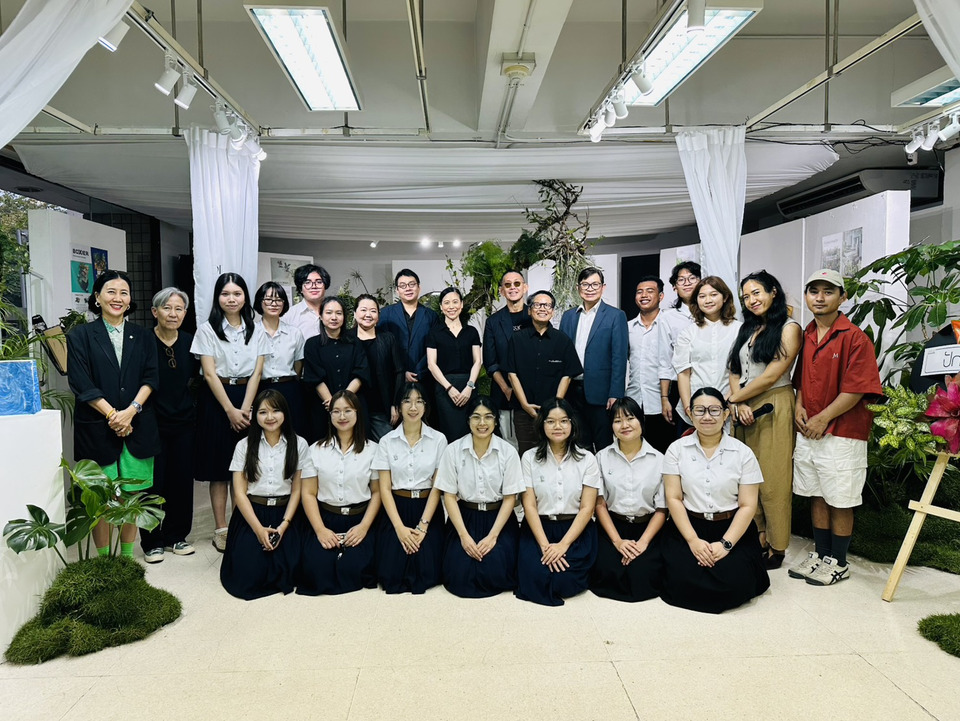 นิทรรศการ  ‘HOPE BLOOMS’ เปิดแสดงผลงานของนักศึกษา 5 ทีมสุดท้าย
