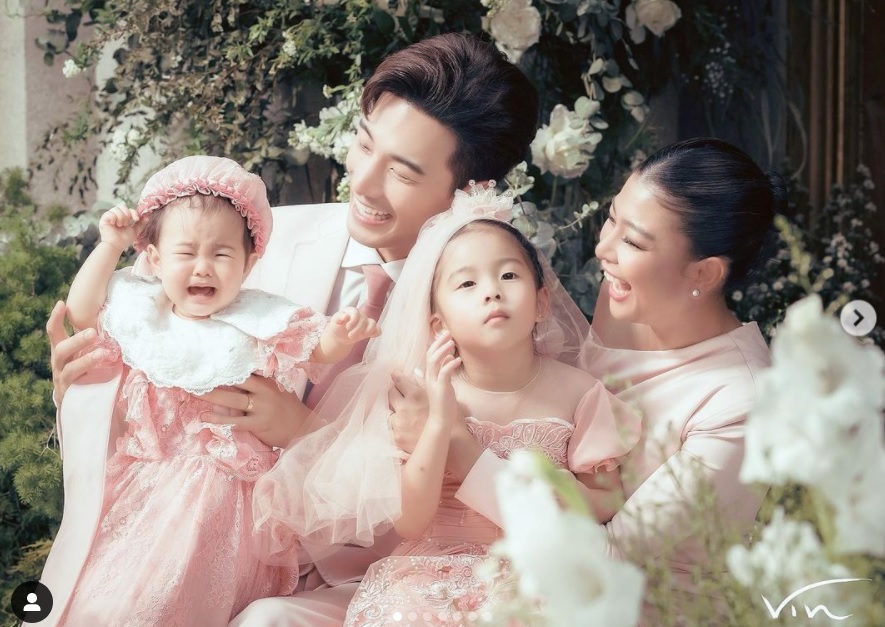 ครอบครัว 'กุ๊บกิ๊บ-บี้' อพยพออกจากบ้านแล้ว  พร้อมขอบคุณวีรบุรุษผู้กล้าทุกคน