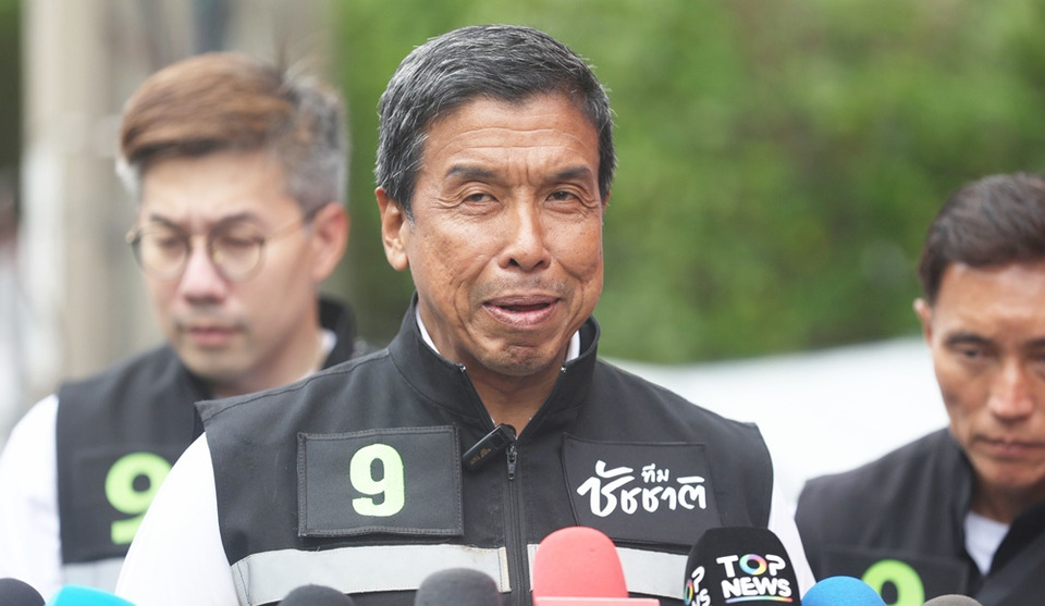 “ชัชชาติ” โต้ข่าว “ระบบอากง” ยันไม่มีเครือข่ายอำนาจหลังบ้าน-ซื้อขายตำแหน่ง พร้อมตรวจสอบ