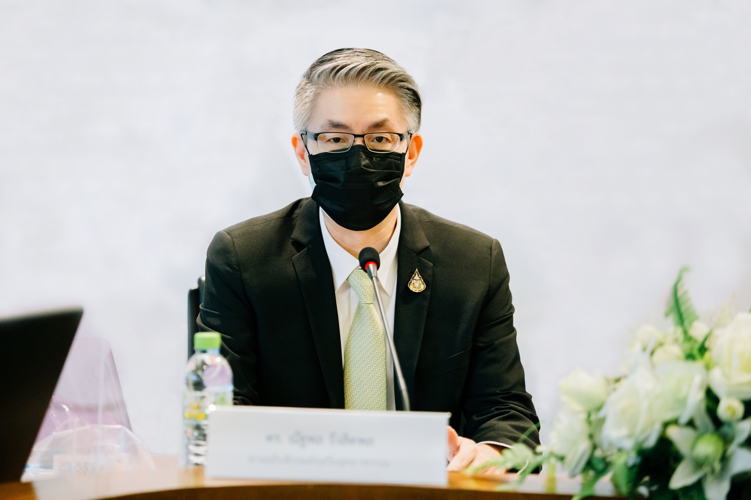 กรมส่งเสริมอุตสาหกรรมนำร่องต้นแบบรถรางนำเที่ยวไฟฟ้า  เที่ยวน่านปลอดภัยไร้มลพิษเมืองน่าน เมืองน่าเที่ยว