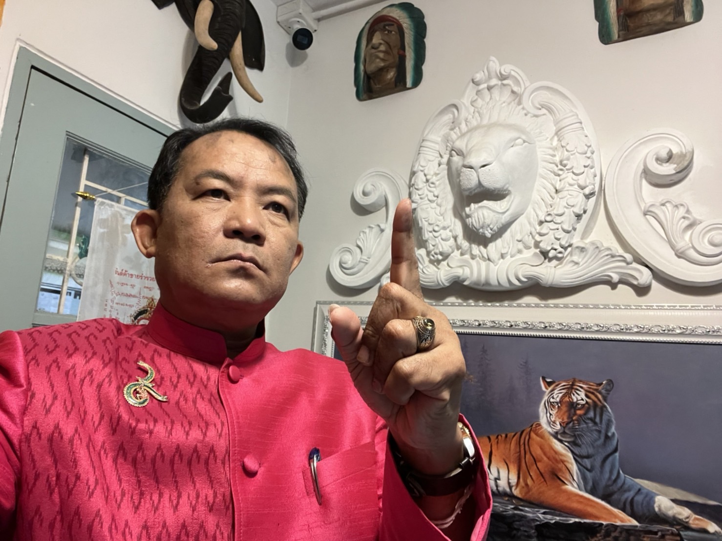 ศรีสุวรรณจ่อร้องกกต.เอาผิดผู้สมัครผู้ว่าฯกทม.-ส.ก.  ทำผิดกฎหมายเลือกตั้งกันแทบทุกคน