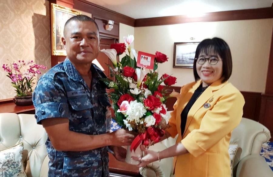 ศูนย์ "หนึ่งใจ...ช่วยเหลือเกษตรกร" มูลนิธิมิราเคิล ออฟไลฟ์ฯ ร่วมยินดี “พล.อ.อ.มานัต วงษ์วาทย์” รับรางวัล  “เกียรติยศจักรดาว”  