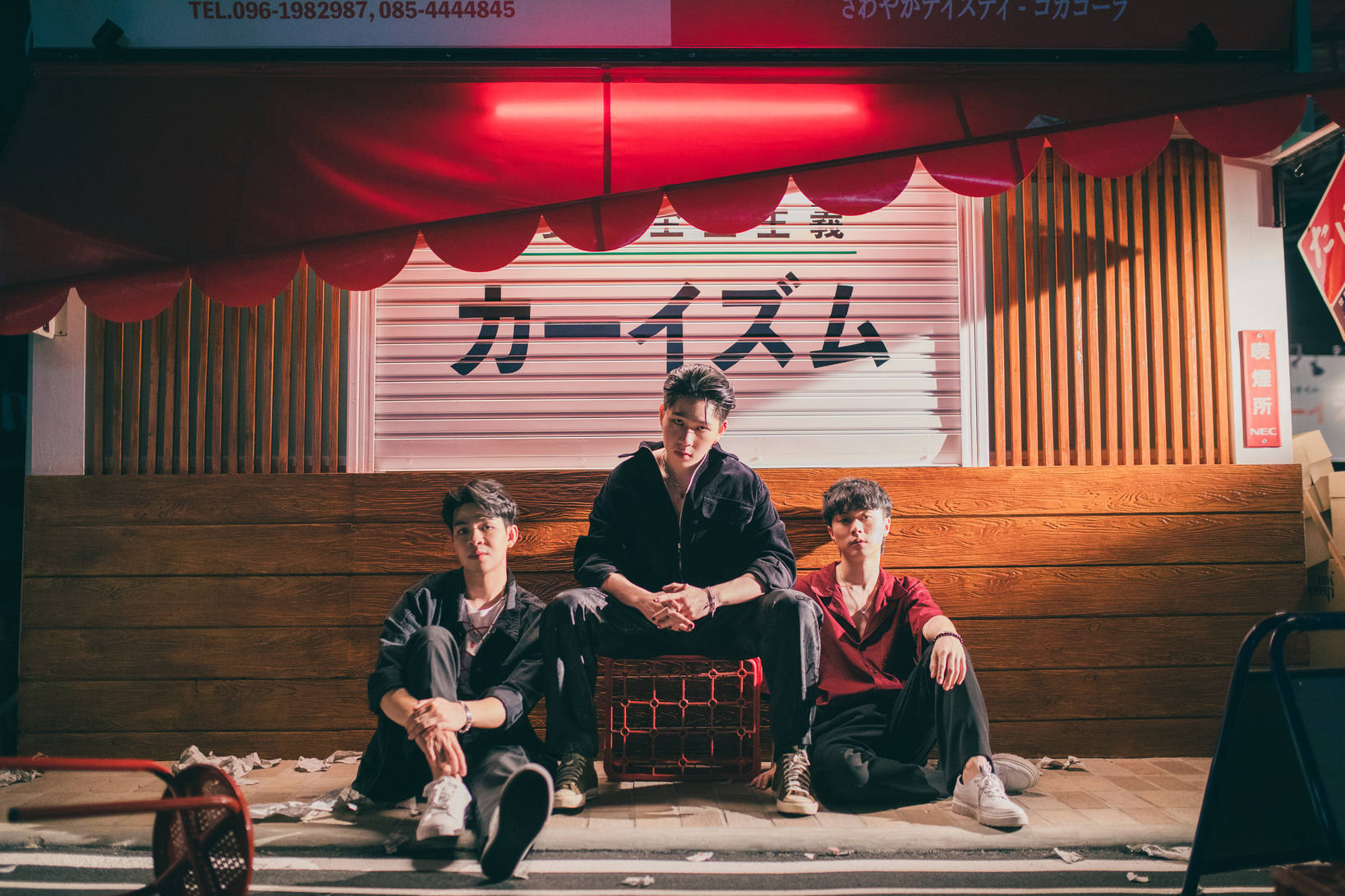 3 หนุ่ม  SLAPKISS แรงไม่ตก  ส่งเพลงเศร้าเอาใจคนอกหัก “ล้อเล่นได้มั้ย”