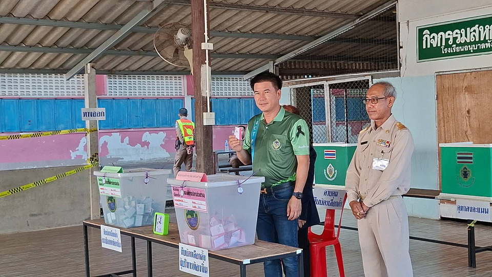 เลือกตั้งท้องถิ่นพังงาคึกคักประชาชนทยอยใช้สิทธิต่อเนื่อง