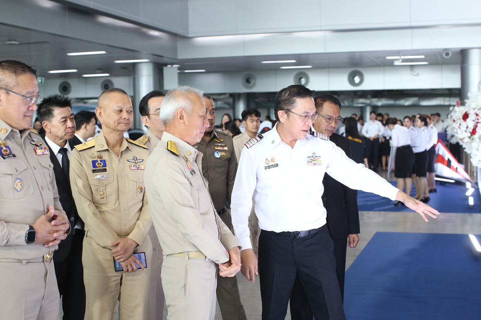 รฟฟท.ฉลอง15 ปี "พิพัฒน์" ชูวิสัยทัศน์ "รถไฟฟ้าสายสีแดง ยกระดับคุณภาพชีวิตชานเมือง" ด้วยมาตรฐานสากล