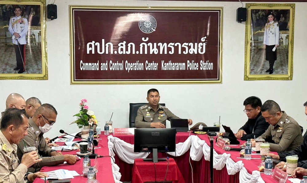 "บิ๊กโจ๊ก" บินด่วนลงพื้นที่กันทรารมย์ เร่งสางคดีฆ่าปลัดอาวุโส 