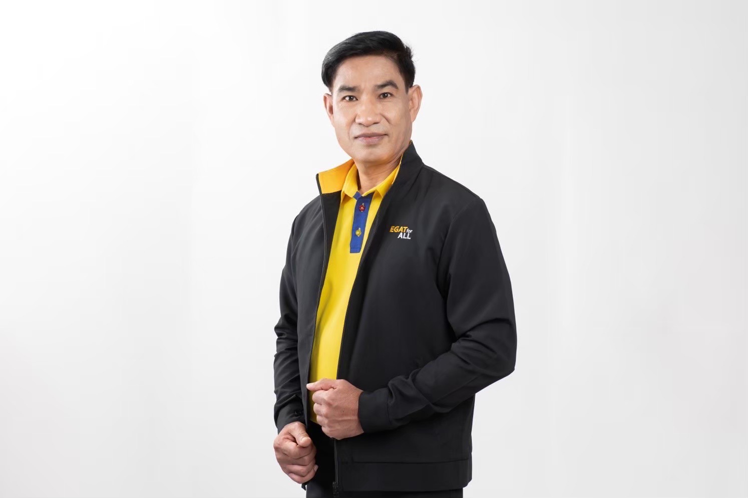 "กฟผ." เปิดรับซื้อไฟฟ้าพลังงานทดแทนจากผู้ผลิตรายเล็ก-เร่งนำเข้า Spot LNG ทดแทนน้ำมัน