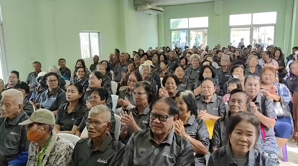 นครนายกเปิดโรงเรียนผู้สูงอายุ ผู้สูงวัยแห่สมัครล้นหลาม สะท้อนพลังแห่งการเรียนรู้ 