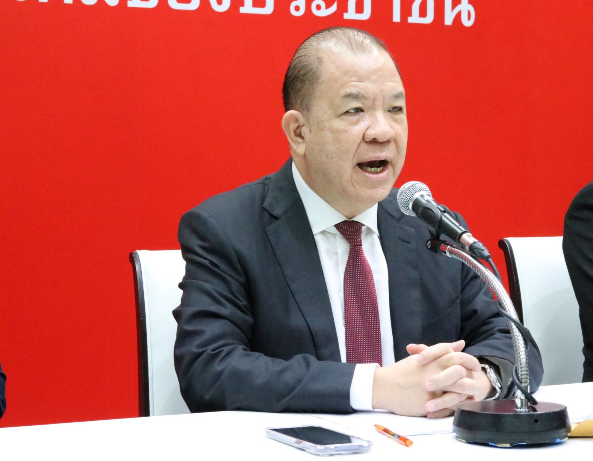 "พิชัย" เตือน "ประวิตร" เตรียมรับมือเศรษฐกิจโลกจะถดถอย