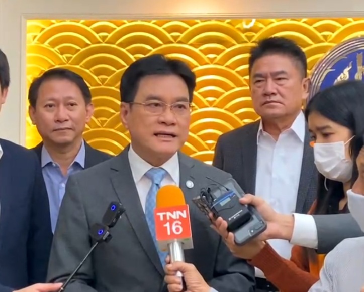 “จุรินทร์”เผยสั่งฝ่ายกม.ยกร่างรธน.แยกละมาตรา หวั่นซ้ำรอยถูกคว่ำ ลั่นต้องมีกม.ประชามติแก้รธน.สำเร็จ