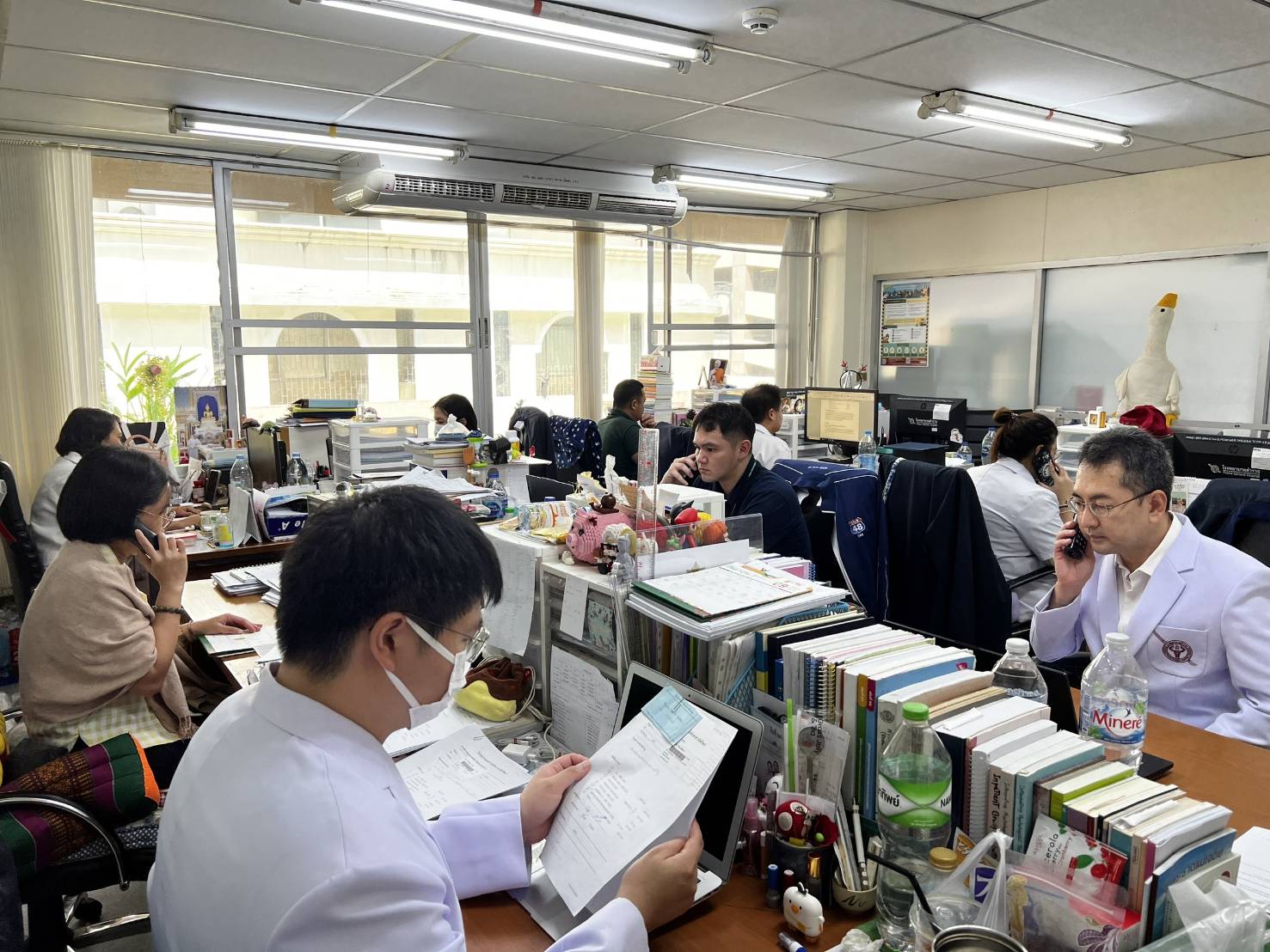 รพ.ตร.ส่งทีมแพทย์ เภสัชกรลงพื้นที่ช่วยผู้ประสบภัย