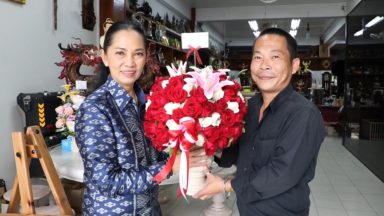 สุรินทร์ ว่าที่นายก อบจ.หญิงคนแรก ไม่หนักใจพร้อมส่งเสริมพัฒนาเมืองช้างให้เจริญยิ่งขึ้น 