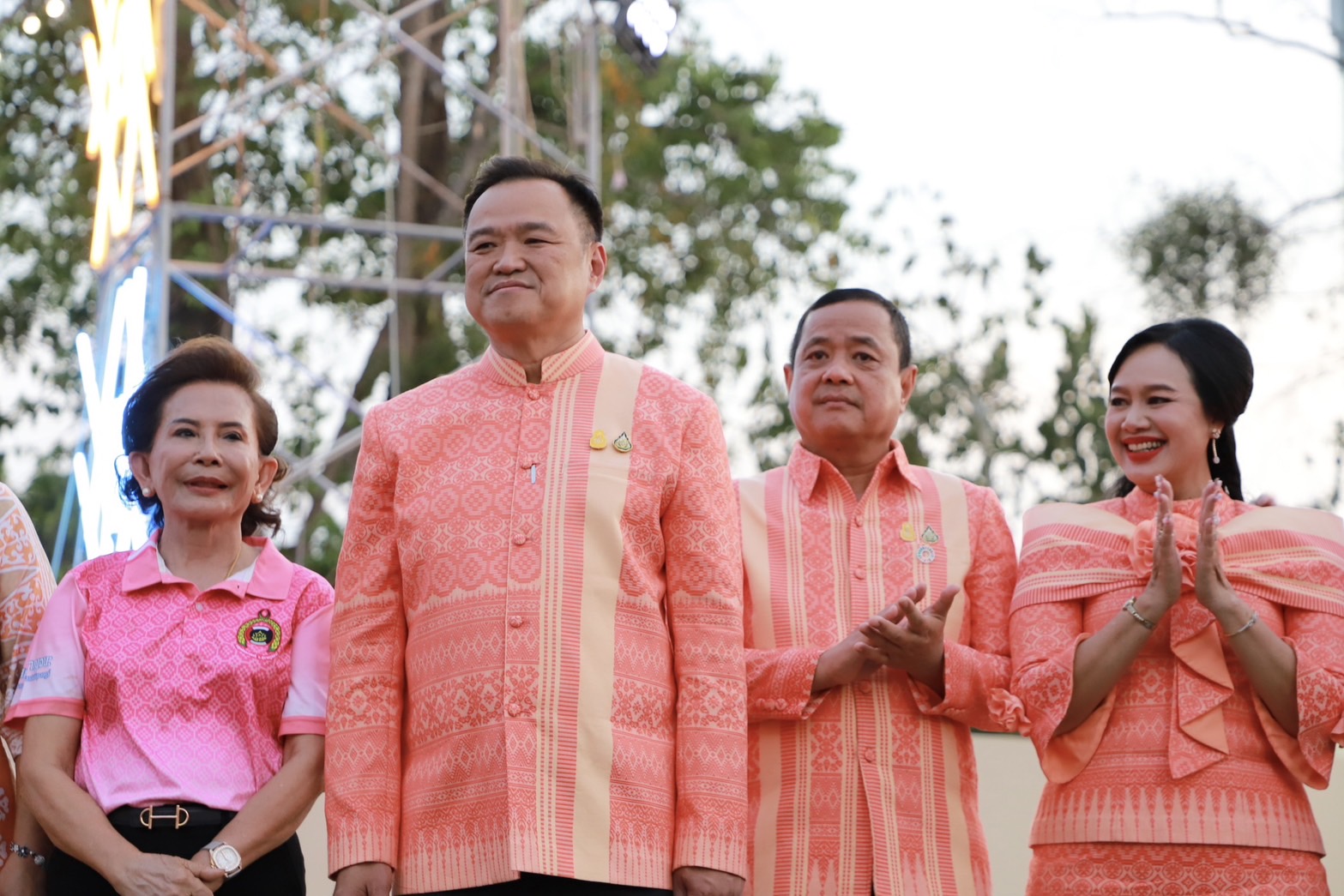 รองนายกรัฐมนตรี ลงพื้นที่จังหวัดสุราษฎร์ธานี ร่วมกิจกรรมรวมพลังสตรี “Lady's Power” 