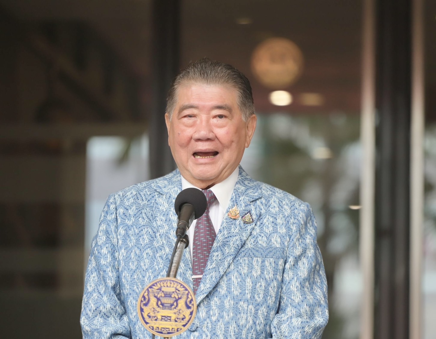 “ภูมิธรรม” บอก ยังไม่เห็นไลน์ นอภ. รับทราบคำสั่งผู้ว่าฯสงขลา รับ “เดชอิศม์” จี้ “ปลัดมท.” เร่งหาคำตอบ