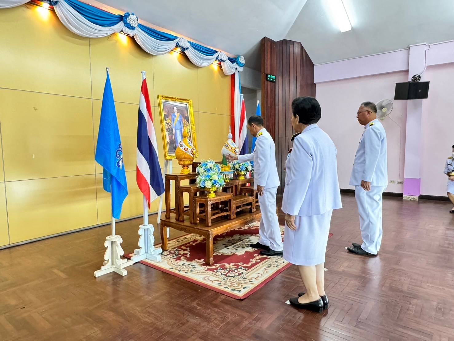 "ในหลวง-พระราชินี" โปรดเกล้าฯพระราชทานเงิน สิ่งของ เครื่องอุปโภคบริโภค และพระราชทานเลี้ยงอาหาร แก่สถานคุ้มครองและพัฒนาคนพิการพระประแดง เนื่องในโอกาสวันเฉลิมพระชนมพรรษา สมเด็จพระบรมราชชนนีพันปีหลวง วันที่ 12 สิงหาคม 2567