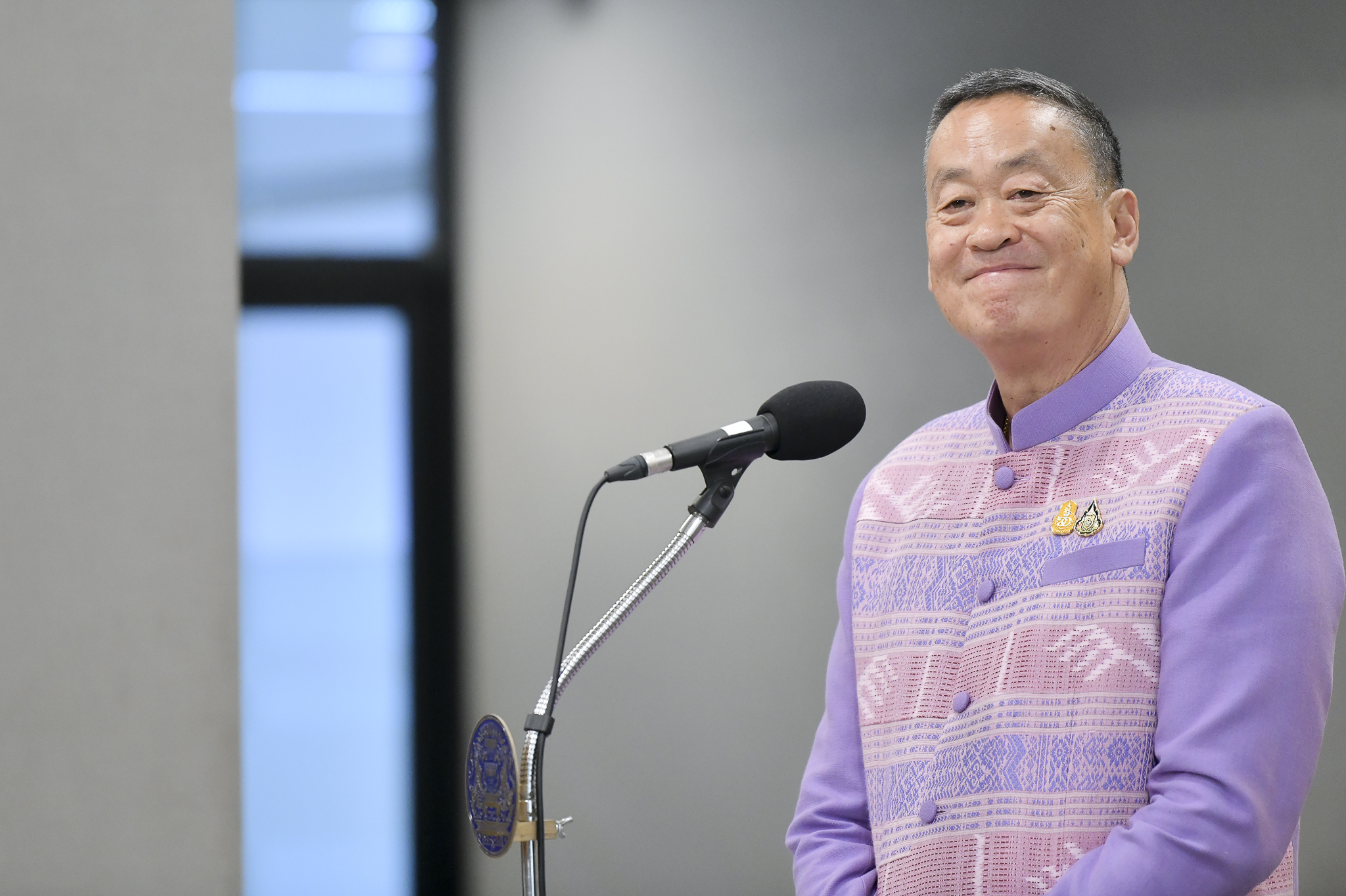 แฟนกีฬา เฮ ! “เศรษฐา” จับมือ “เอกชน” ซื้อลิขสิทธิ์ถ่ายทอดสดฟุตบอลยูโร 2024 จ่อแถลงข่าวร่วมพรุ่งนี้