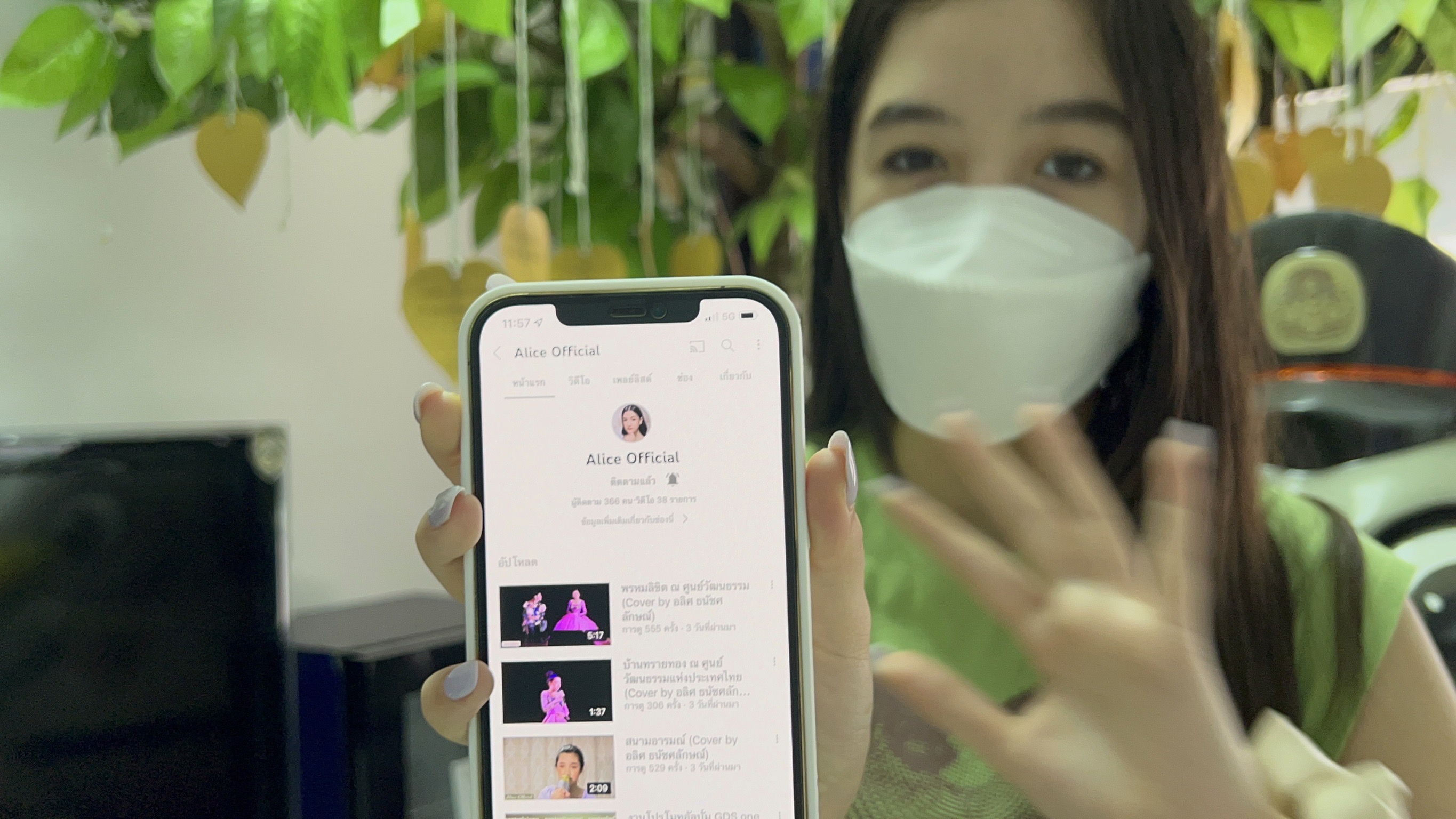  น้องอลิศ นางเอก’พยัฆค์ยี่เก’นักแสดงช่อง 7 เศร้าโดนแฮกยูทูปไปไลฟ์เงินดิจิตอล ก่อนปิดช่องหายไป แจ้งความ ปอท.ช่วยกู้