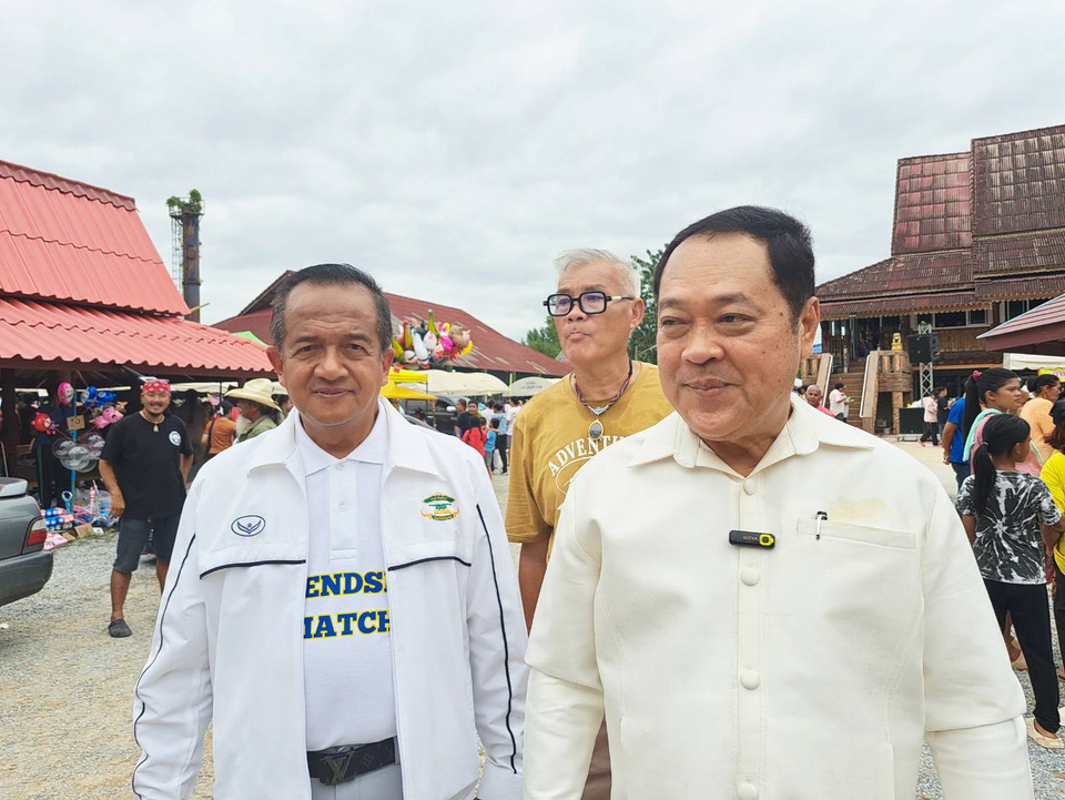 "ทวี" นำทีม "ประชาชาติ" ทอดกฐินวัดป่าสวย แม่ลาน ชูสันติสุข "พุทธ-มุสลิม" อยู่ร่วมกัน ย้ำพื้นที่ไม่ต้องใช้ "พรก.ฉุกเฉิน"