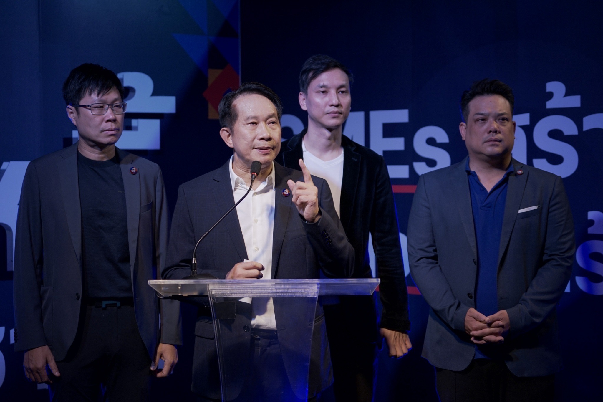 ‘ไทยสร้างไทย’ ชูนโยบายแก้หนี้ใน-นอกระบบ ขอบคุณ ‘กรณ์’ นำนโยบายไปขยายต่อ ประชาชนได้ประโยชน์