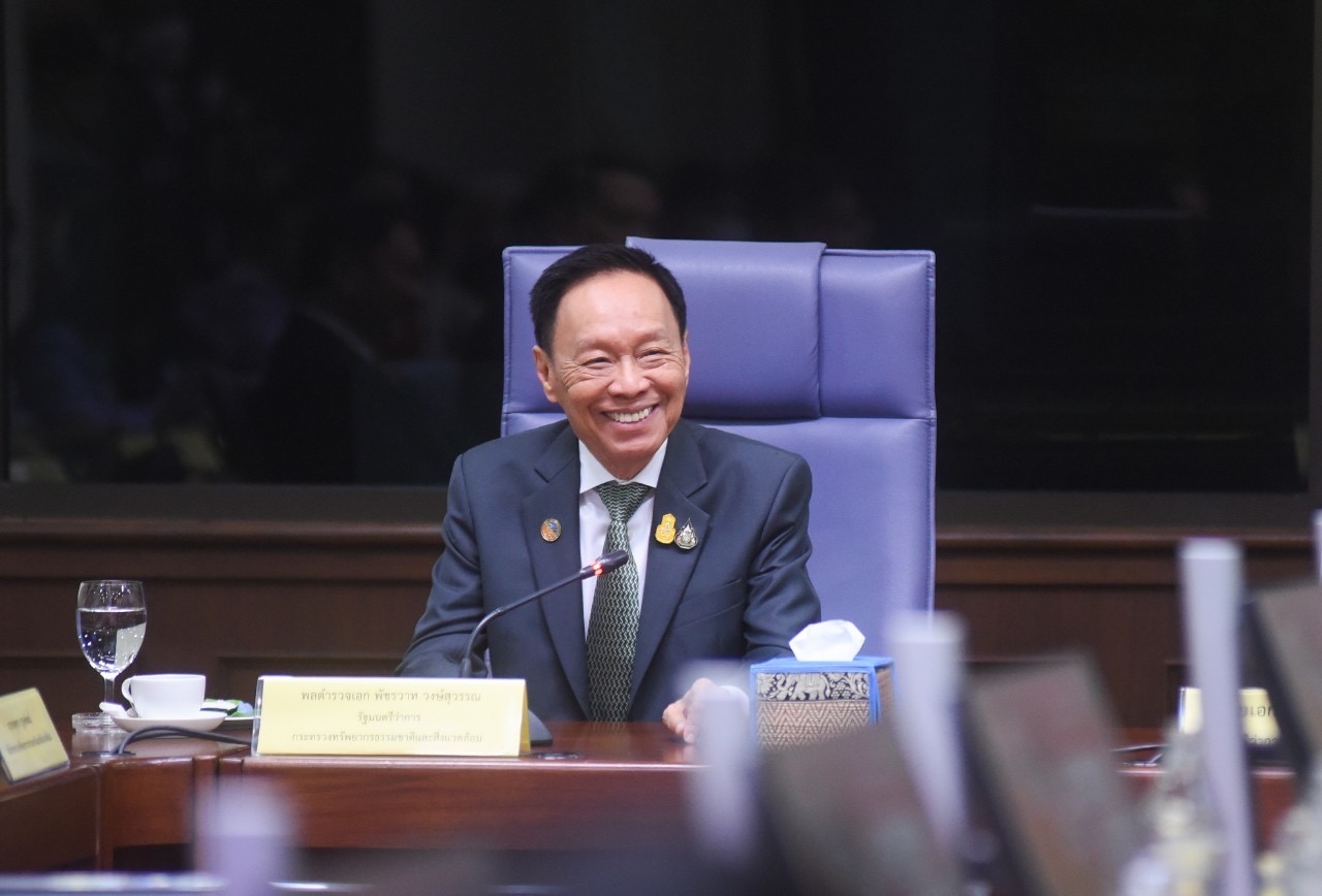 “พัชรวาท” ชี้สถานการณ์สิ่งแวดล้อมดีขึ้น พร้อมขับเคลื่อนนโยบายต่อเนื่อง ชงแผนระยะสั้น ระยะยาว รับมือการเปลี่ยนแปลง  