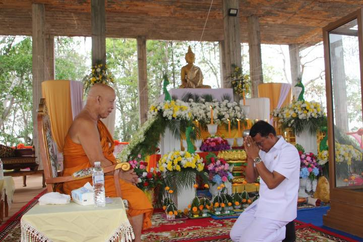 ร้อยเอ็ด จัดพิธี "บุญสรงกู่" สรงน้ำ "พระพุทธสีหนาท" เสริมสิริมงคลแก่ชาวอำเภอจังหาร