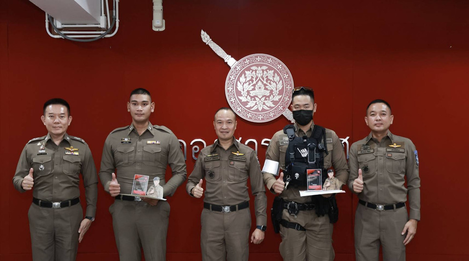 เปิดเบื้องหลัง "โฆษกยกนิ้ว" รางวัลแด่ "ตำรวจอินฟลูเอ็นเซอร์" ผู้เปลี่ยนภาพจำสีกากี...