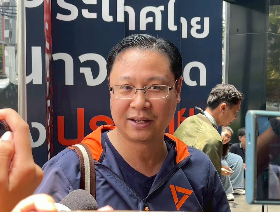 นัดชี้ชะตาประเทศ! “ณัฐวุฒิ” ย้ำ กมธ.แก้ รธน. มี 3 ประเด็นยังเห็นต่าง แต่ไฟเขียวจบ “วาระ 3” สิ้นปีแน่