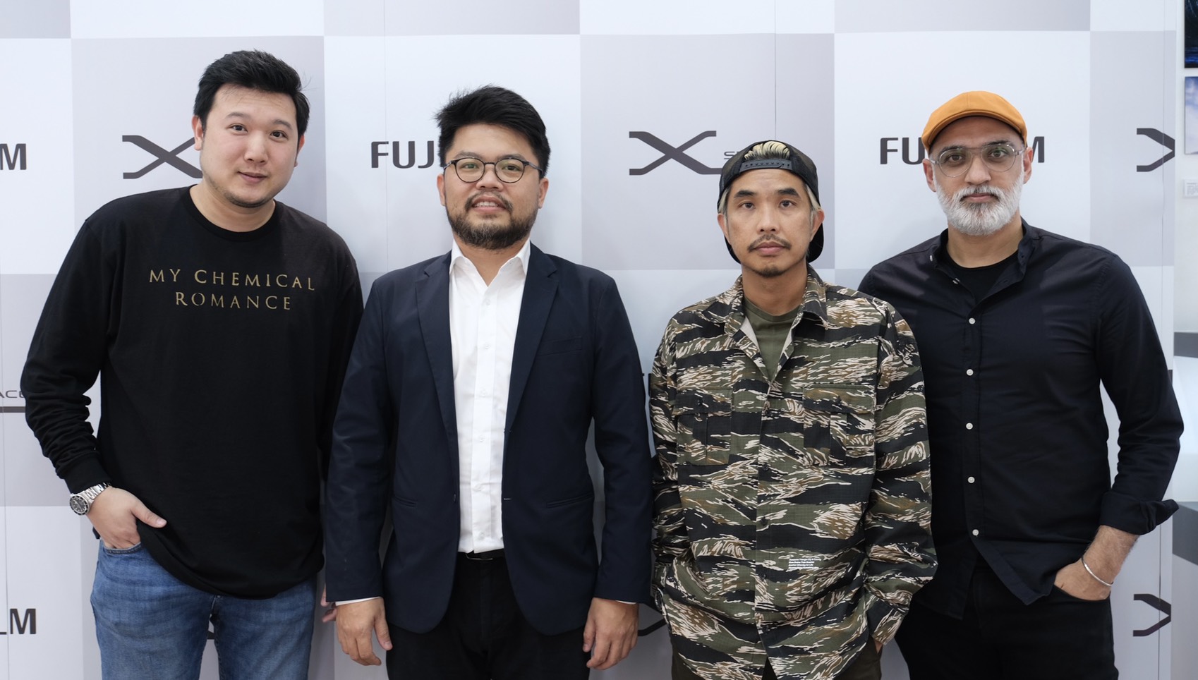 "ฟูจิฟิล์ม"รุกกล้องไฮเอนด์ เปิดตัว GFX100S และ X-E4ชูนวัตกรรมและเทคโนโลยีกับคุณภาพไฟล์ที่ดีเยี่ยม