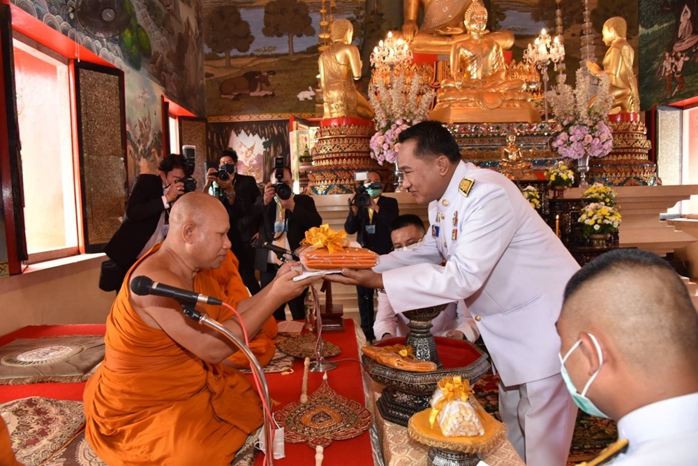 อธิบดีกรมปศุสัตว์ นำคณะผู้บริหาร ถวายผ้าพระกฐินพระราชทาน ณ วัดโยธานิมิต จ.ตราด