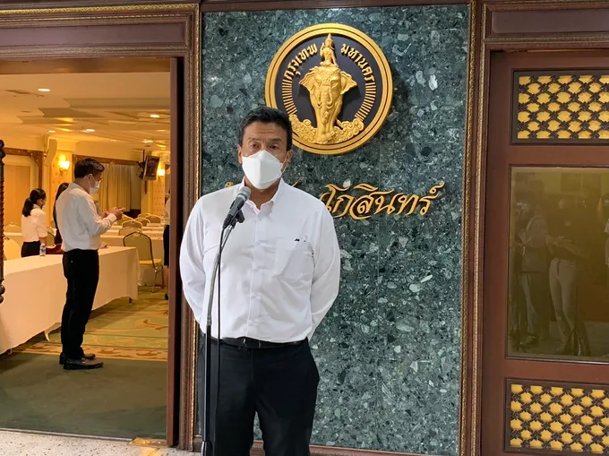 "ชัชชาติ” สั่งถอดบทเรียนน้ำท่วม เตรียมทำแผน 1 ปี คุยผู้ว่าฯนนท์ เย็นนี้ หารือแก้น้ำ-PM2.5-จราจร-ผังเมือง