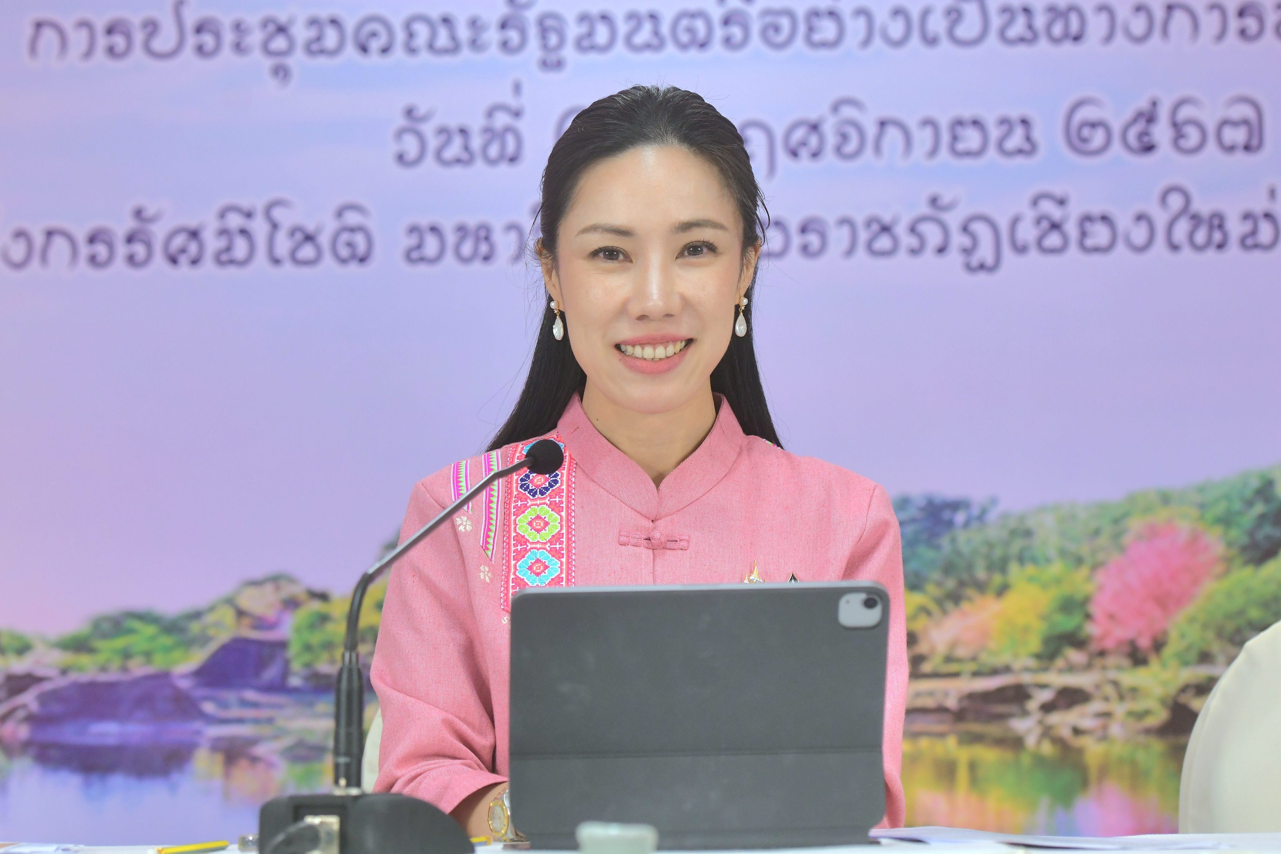 "รองโฆษกฯ" ลั่นเราจะผ่านวิกฤติน้ำท่วมไปด้วยกัน เผย "ภูมิธรรม" เกาะติดสถานการณ์น้ำท่วมภาคใต้รายชั่วโมง 