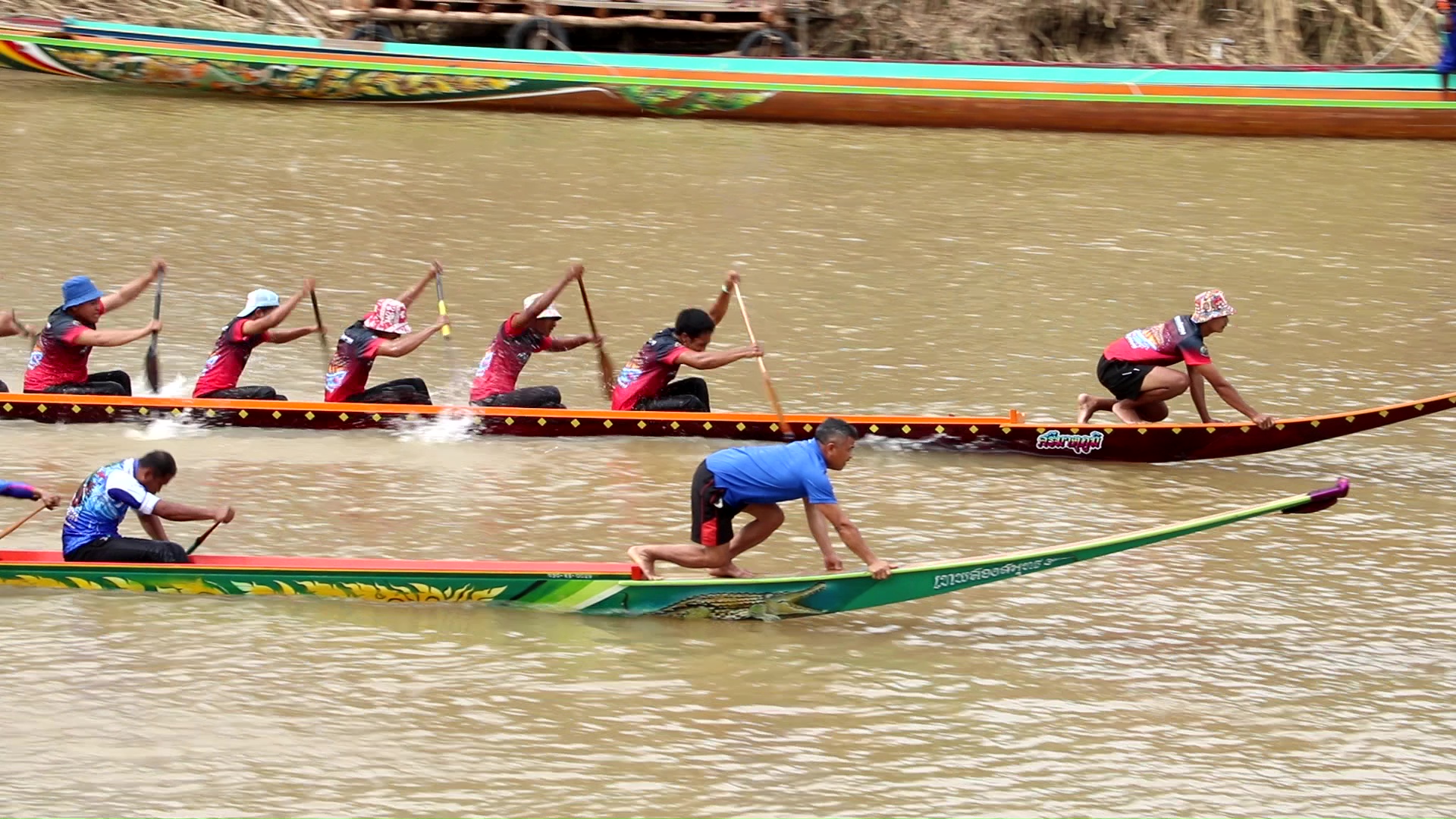 อลังการ! "หลังสวน" เตรียมจัดงานแห่พระแข่งเรือขึ้นโขนชิงธง ปีที่ 182 ชิงถ้วยพระราชทาน ตระการตา 10 วัน 10 คืน